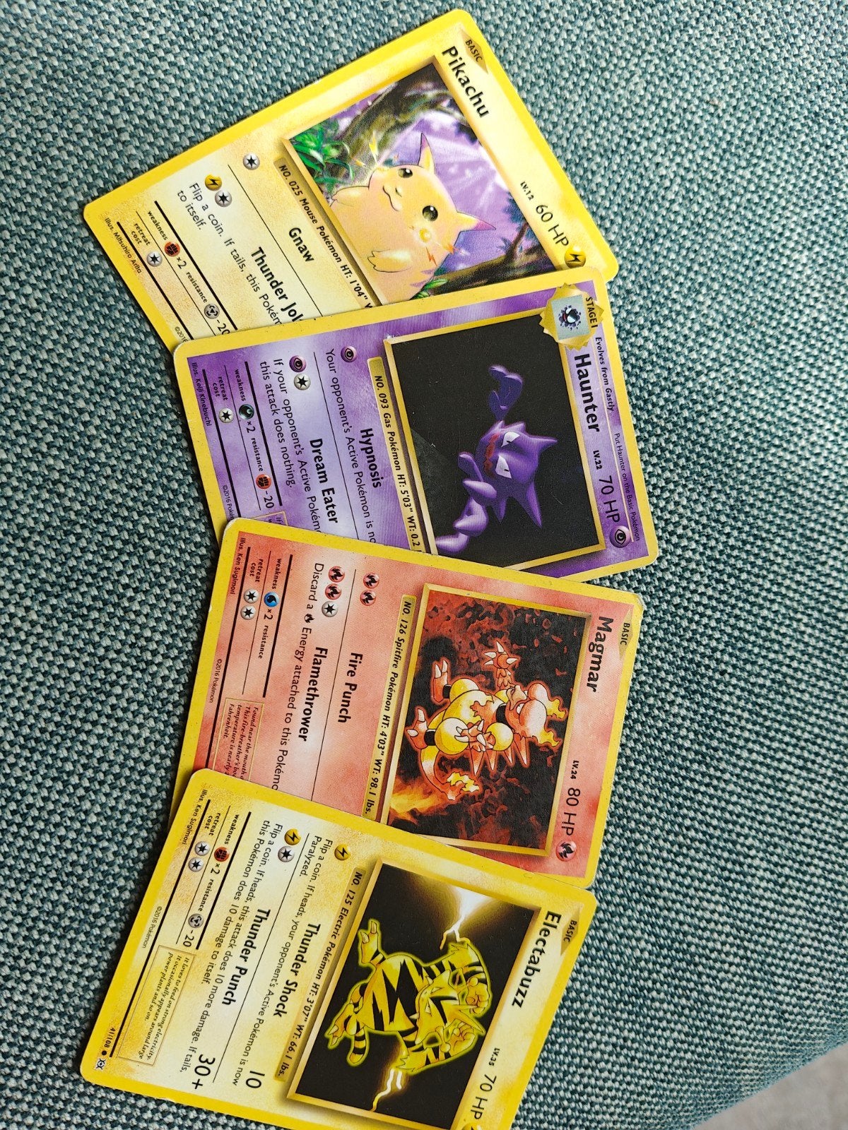 4 Pokemon kaarten, Ophalen