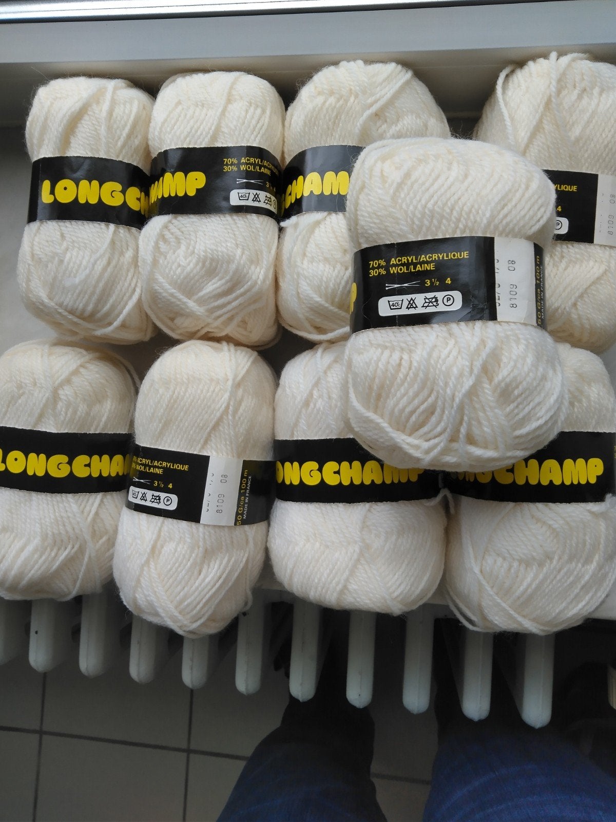 9 nouvelles pelotes de laine à tricoter blanche, Hobby & Loisirs créatifs, Enlèvement ou Envoi, Neuf, Tricot, Laine ou Fils