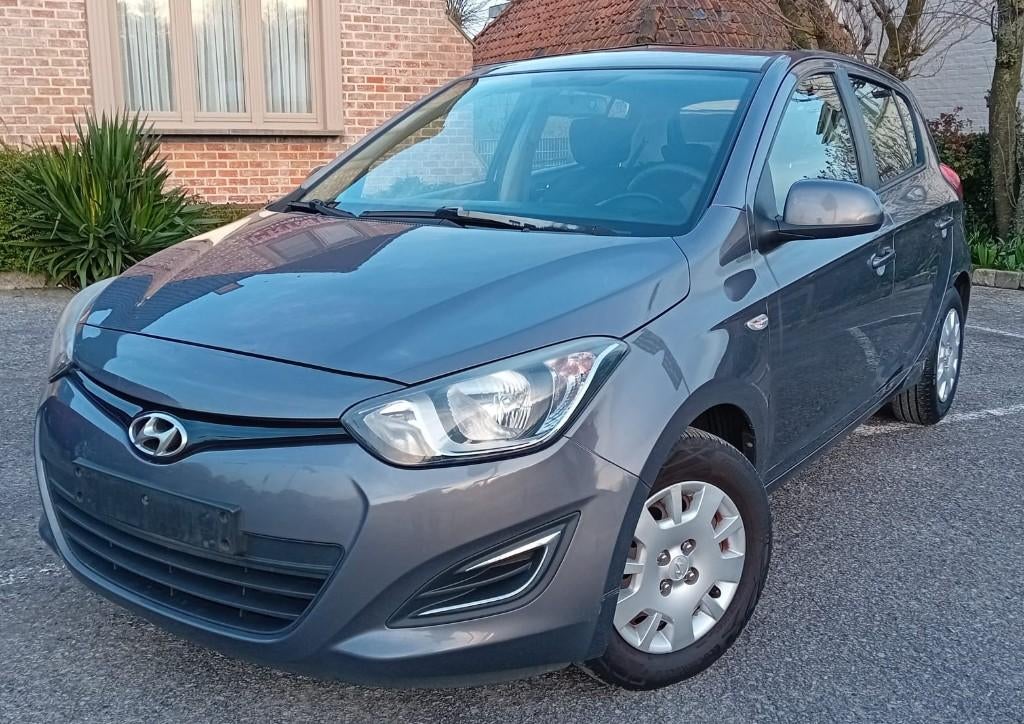 Hyundai i20 1.2i Comfort, Autos, Hyundai, Particulier, Achat, i20, ABS, Airbags, Alarme, Verrouillage central, Rétroviseurs électriques