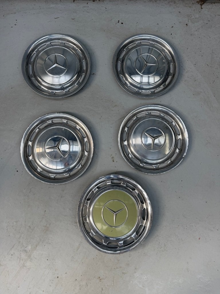 Set van 5 originele Mercedes-Benz wieldoppen, Ophalen, Gebruikt