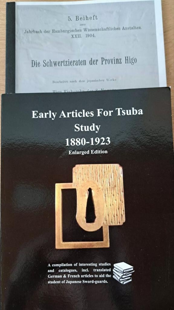 Livres japonais sur le tsuba, Envoi