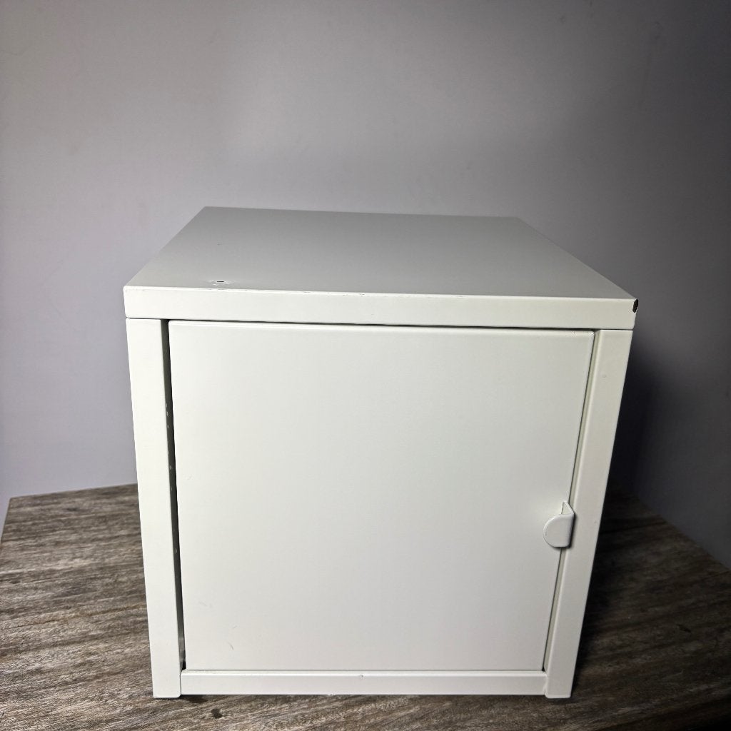 Wit metalen kastje 25x25cm - Ideaal als EHBO kast, Enlèvement ou Envoi, Neuf