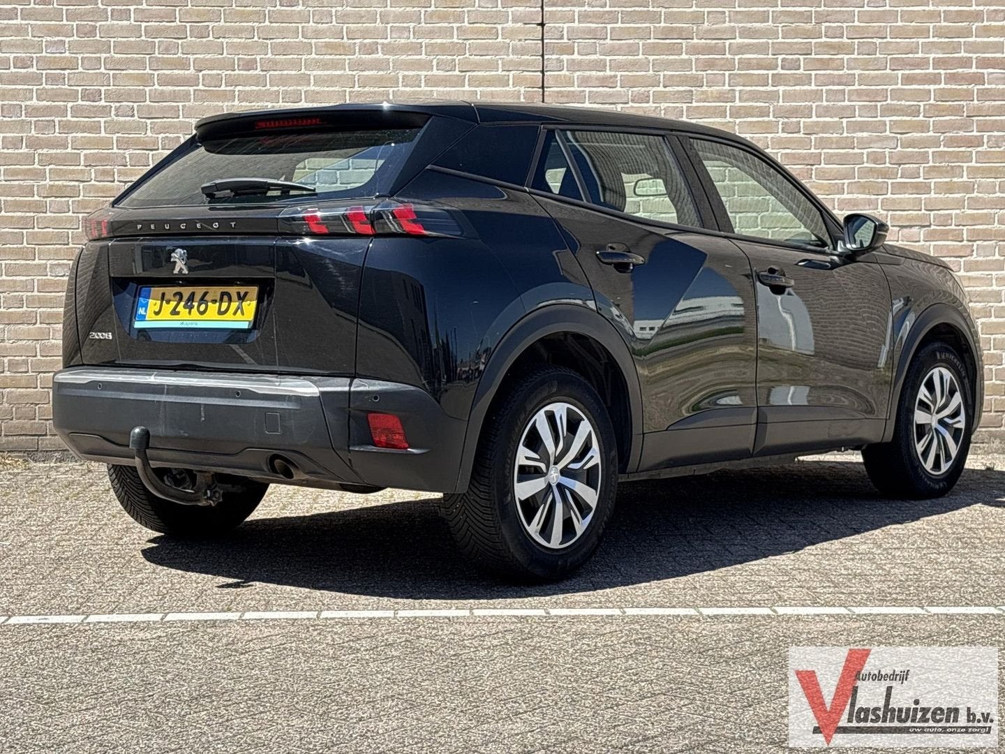 Peugeot 2008 1.2 PureTech 100 Active | € 8.200,- NETTO! | Cr, Achat, Entreprise, Boîte manuelle, Electronic Stability Program (ESP)
