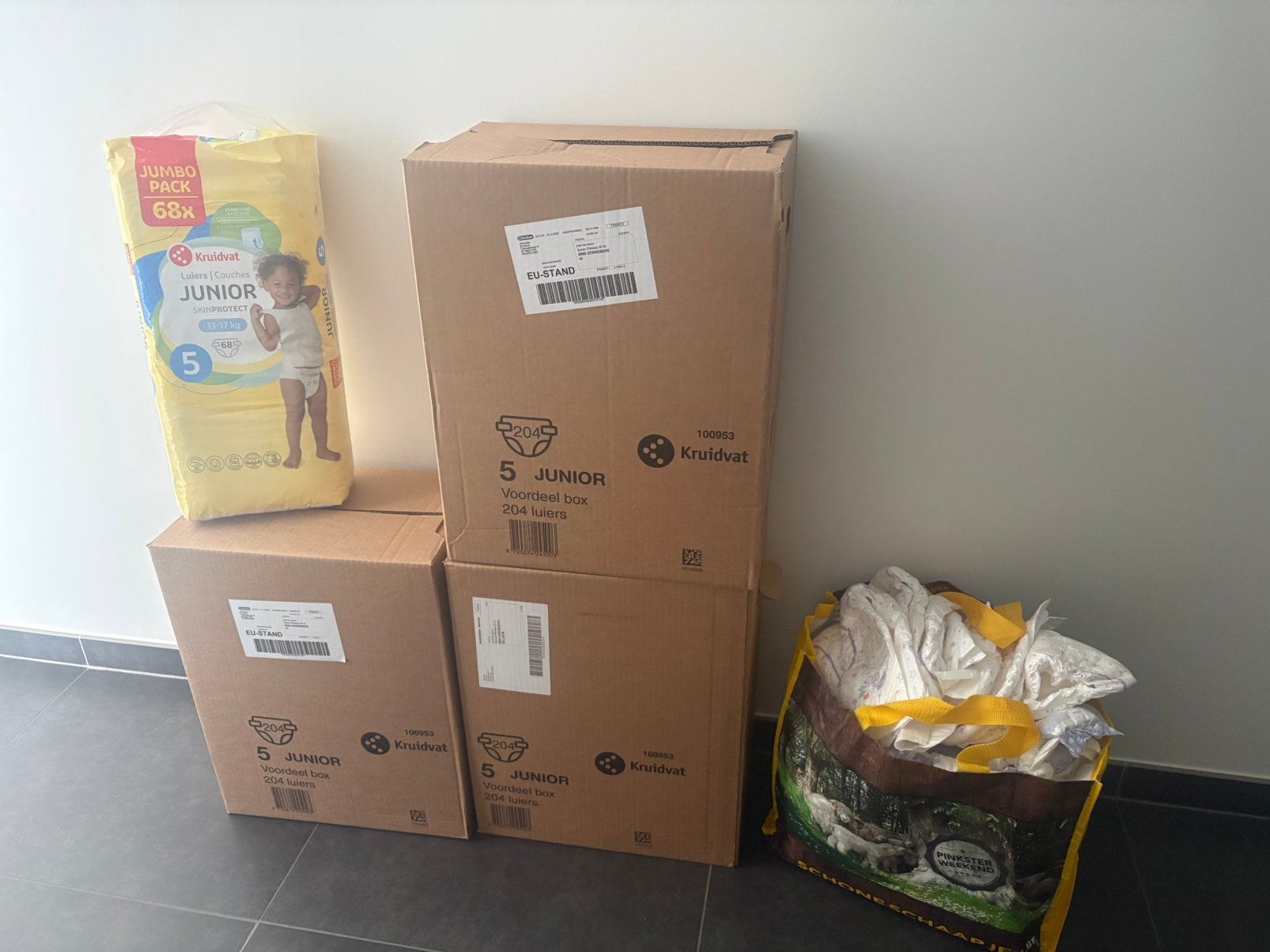 Pampers kruidvat maat 5, Enfants & Bébés, Enlèvement, Comme neuf