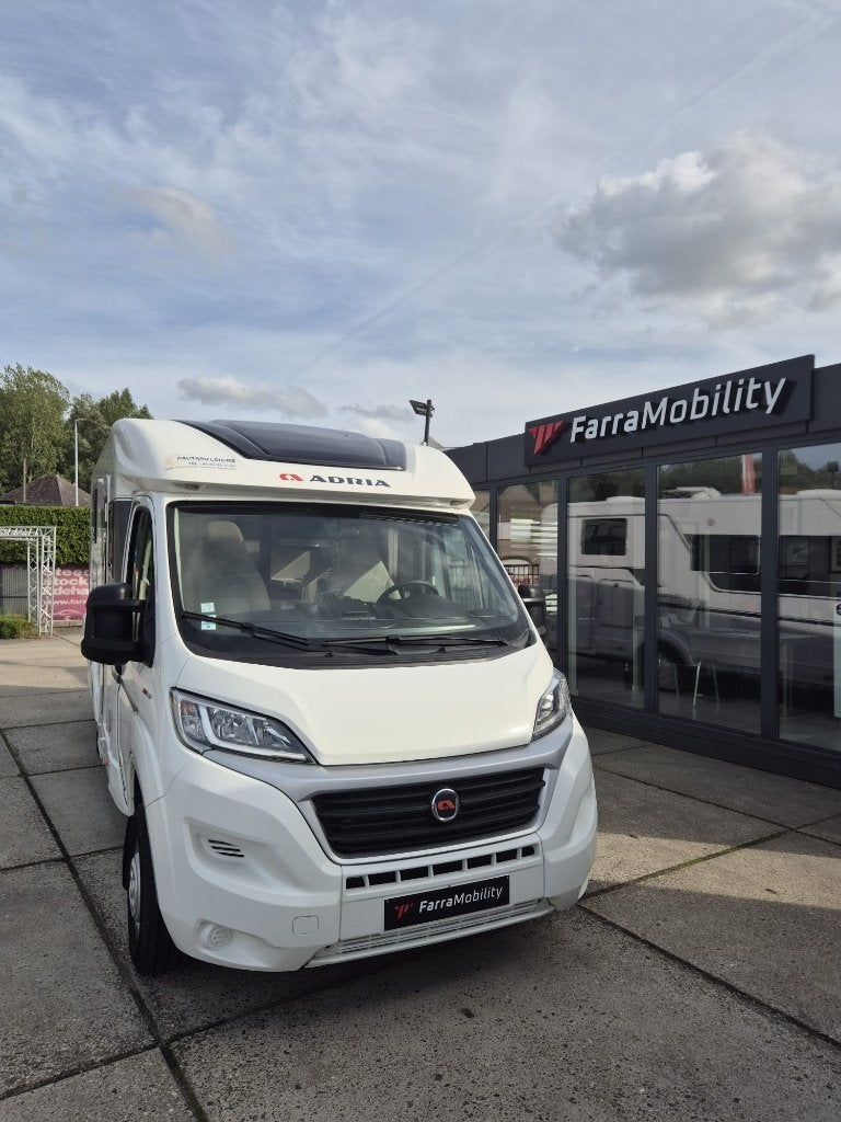 PREMIUM | Adria Compact DL PLUS— 2020 — Seulement 30 874 km, Caravanes & Camping, Jusqu'à 4, Caméra de recul, Fiat, Réfrigérateur