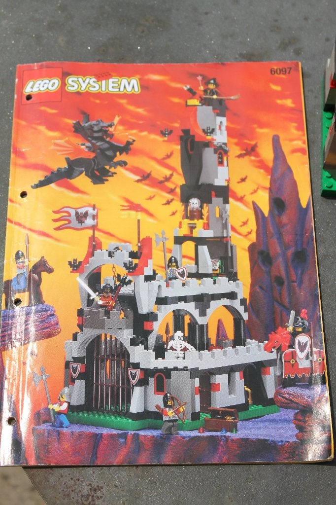 Lego System 6097 Night Lord's Castle Count Batlord's Kingdom, Kinderen en Baby's, Gebruikt, Lego, Ophalen of Verzenden, Inclusief instructies