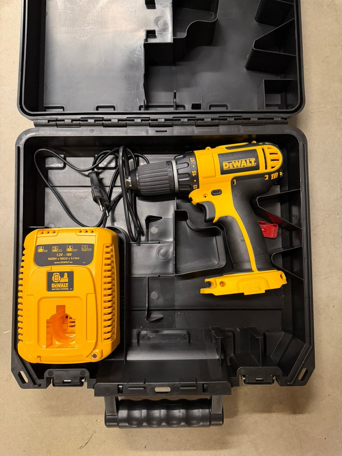 Dewalt DC722 18V, Ophalen, Zo goed als nieuw