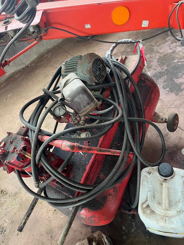 Compressor, Ophalen, Zo goed als nieuw
