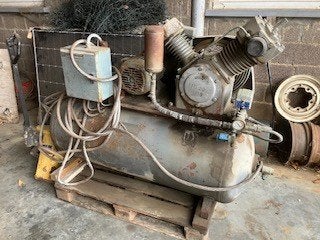 Zware compressor ATLAS COPCO met vat 370 liter, Enlèvement