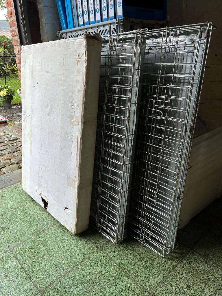 Opvouwbare metalen hondenbench, Dieren en Toebehoren, Ophalen, Zo goed als nieuw