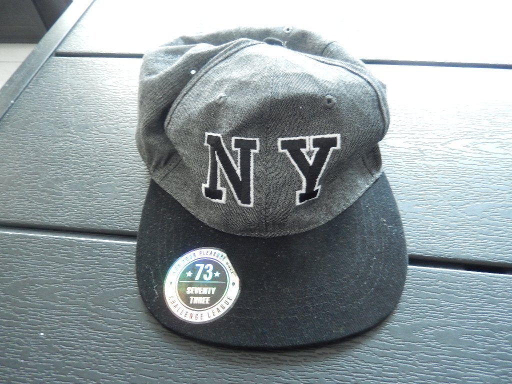 Pet Ny (sticker laat los), Enfants & Bébés, Enlèvement ou Envoi, Utilisé, Casquette