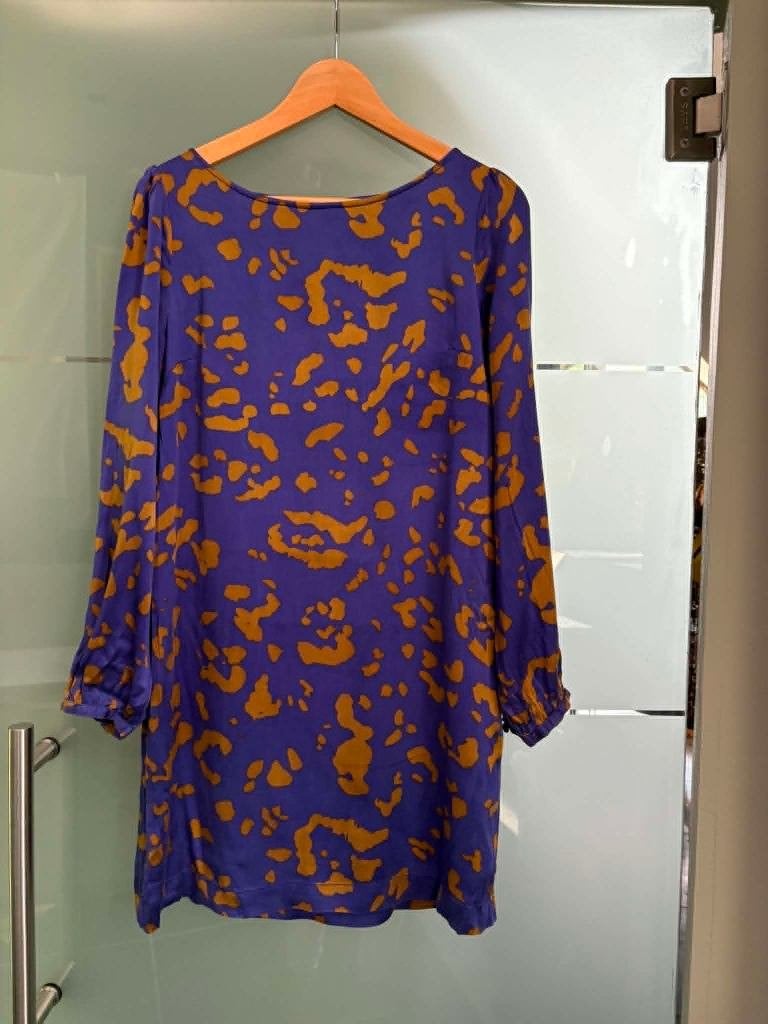Essentiel Antwerp Zijden Jurk met Luipaardprint – Maat 38, Kleding | Dames, Jurken, Maat 38/40 (M), Paars, Ophalen of Verzenden