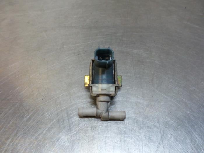 Soupape vide d'un Toyota Yaris (Yaris 1 00-), -, 3 mois de garantie, Toyota, Utilisé