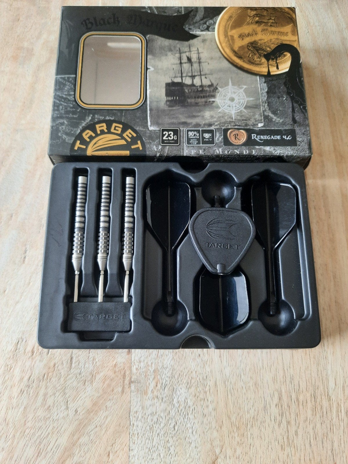 Target Japan Black Marque Renegade 4.0 23g, Ophalen of Verzenden, Zo goed als nieuw, Pijlen