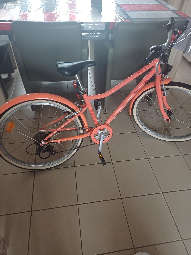 VELO ENFANT DE 9 A 15 ANS DECATHLON RIVERSIDE 500, Enlèvement, Comme neuf, 24 pouces, Vitesses