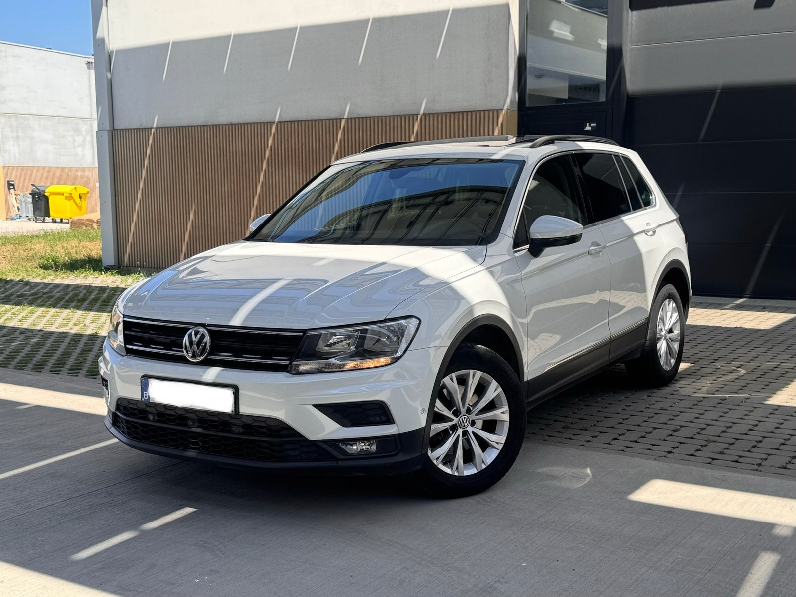 Volkswagen Tiguan 1.4TSI DSG 4Motion, Automaat, Wit, Bedrijf, SUV of Terreinwagen