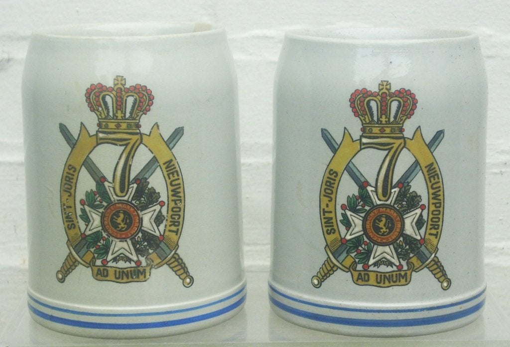 Chopes anciennes en grès du 7 Li à acquérir séparément, Collections, Envoi, Armée de terre, Autres types