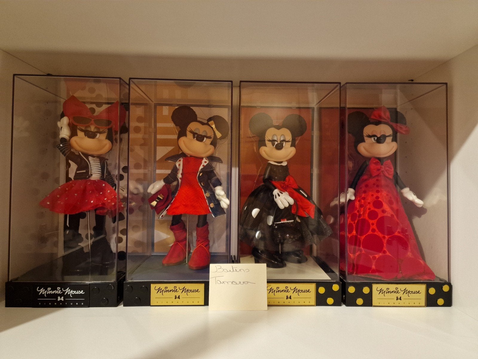 Limited edition dolls Minnie Mouse, Collections, Disney, Enlèvement