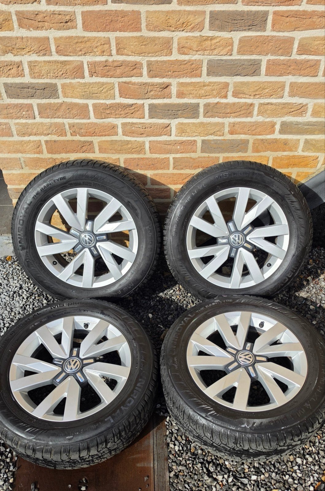 4 Jantes 16" VW Aragon + Pneus Hiver, Autos, Particulier, Achat, Passat
