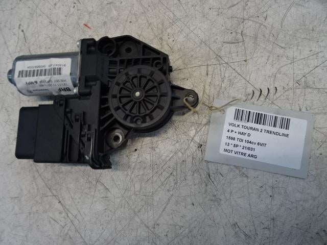 MOTEUR LEVE VITRE ELECTRIQUE ARRIÈRE GAUCHE (5K0959795), Utilisé, Arrière, Volkswagen