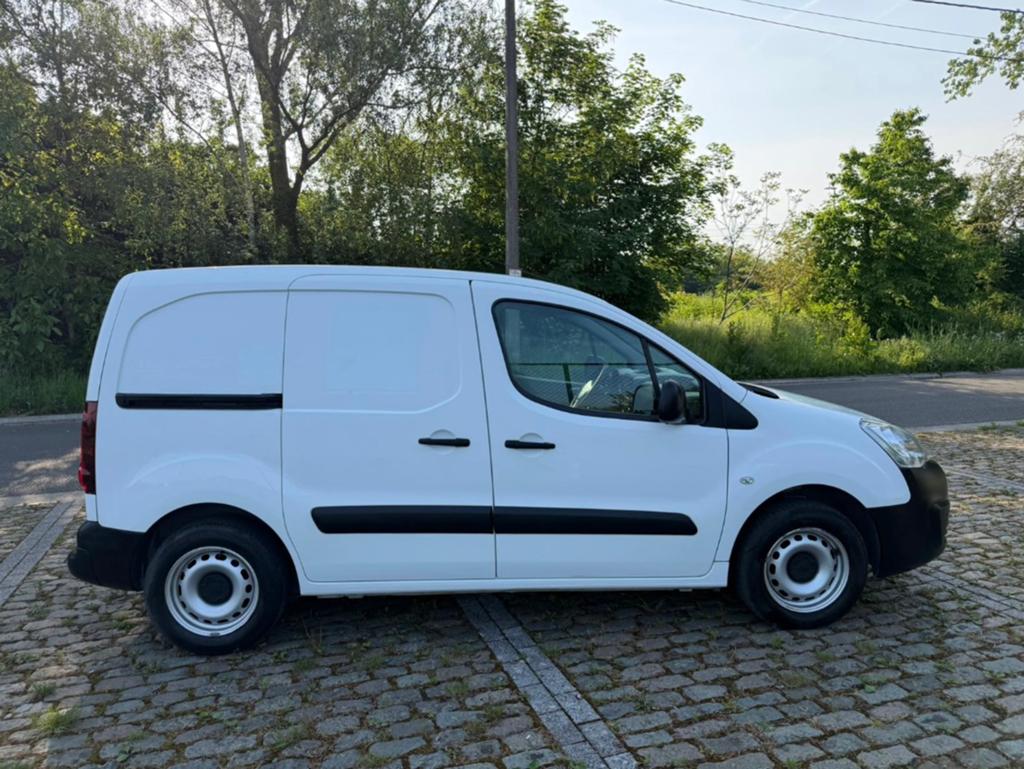 Peugeot partner 1.6 essence 34000 km 10/2018, Achat, Euro 6, 5 portes, 4 cylindres