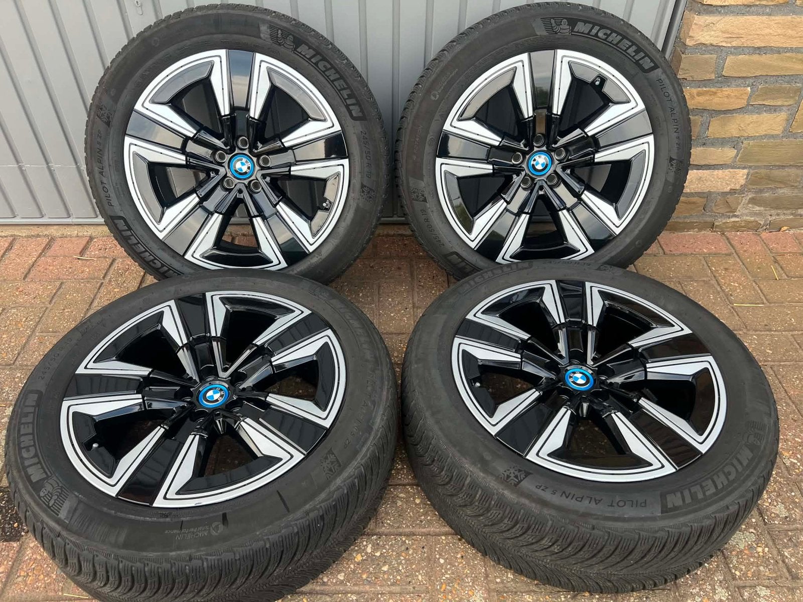 BMW IX3 G08 WINTERSET 245/50/R19 MICHELIN, Auto-onderdelen, Banden en Velgen, Banden en Velgen, Winterbanden, Personenwagen, Ophalen