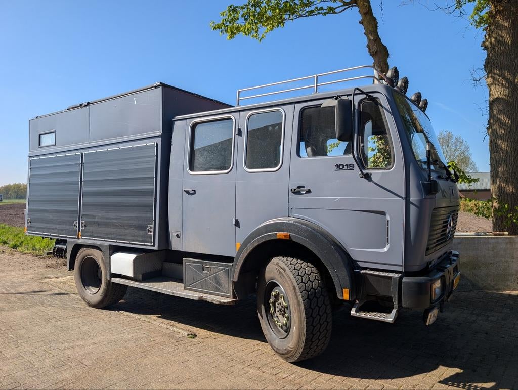 Mercedes 1019 overlander 4x4 en mercedes 1113 camper, Auto's, Diesel, Particulier, 4x4, Te koop