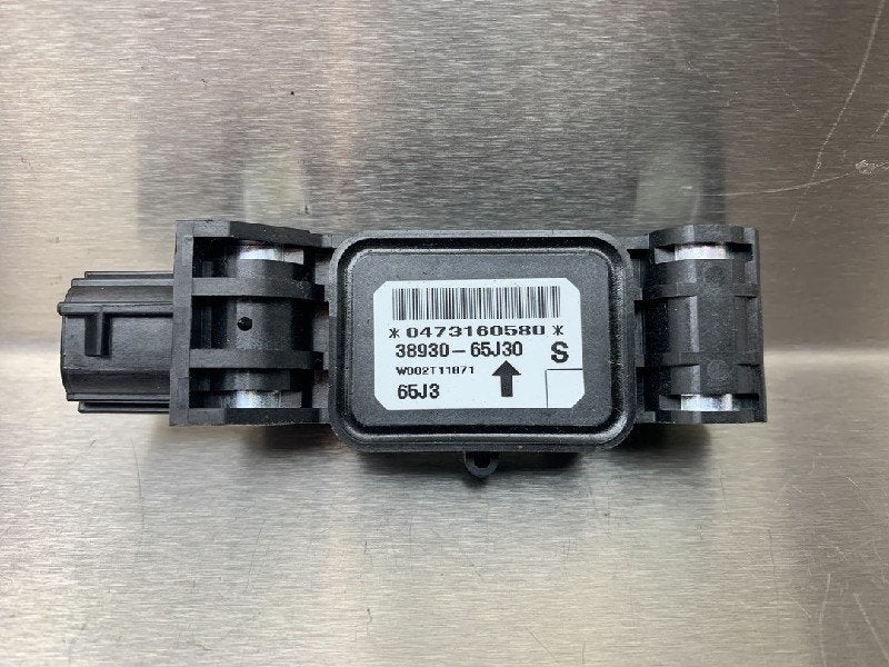 CAPTEUR AIRBAG Suzuki Grand Vitara II (JT) (|3893065J30|), Autos : Pièces & Accessoires, Autres pièces automobiles, Utilisé, Suzuki