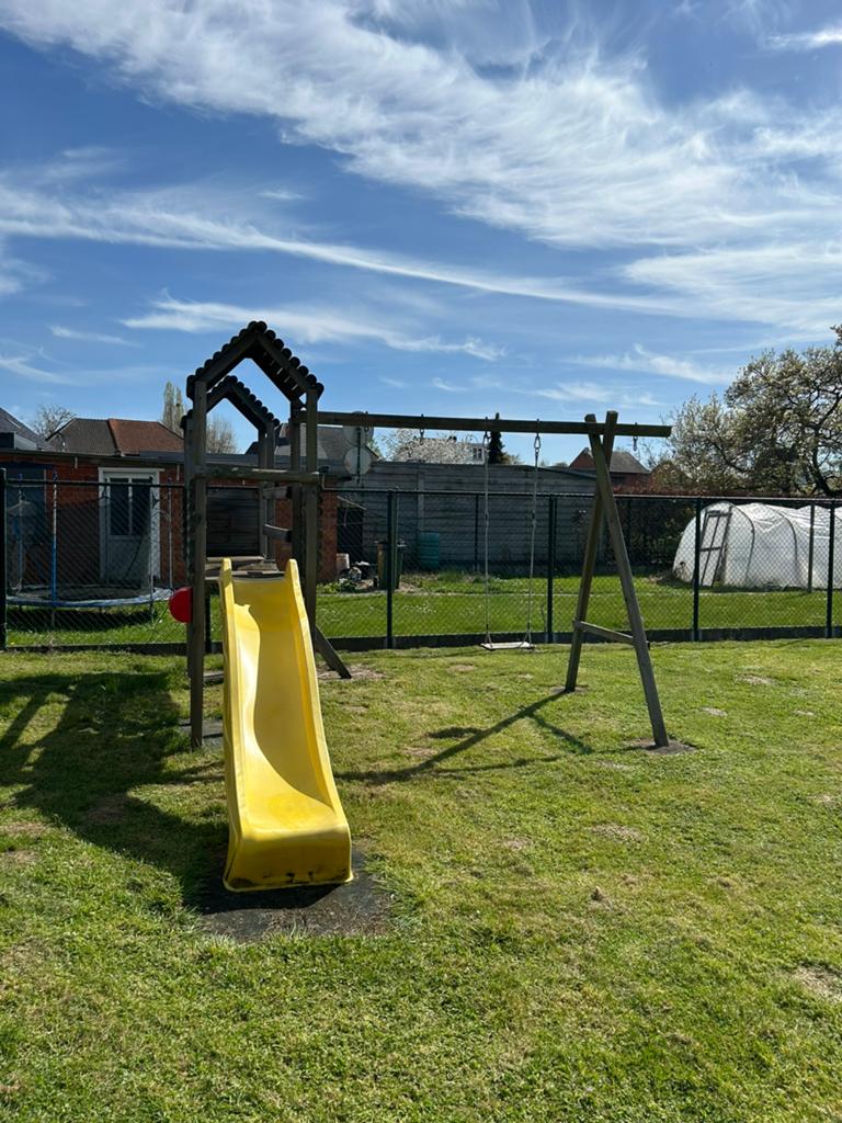 Speeltoestel met 2 torens, 2 schommels en schuifaf, Ophalen, Gebruikt, Schommel