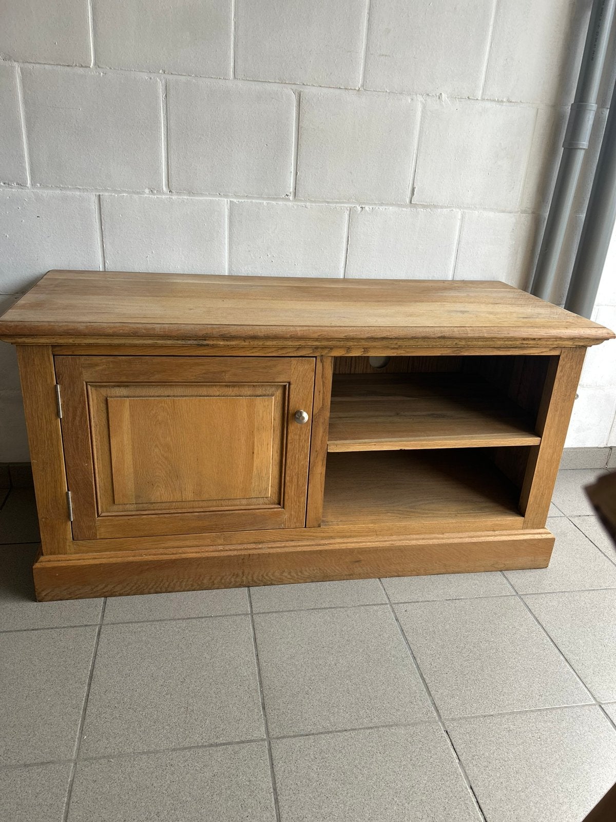 Massief eiken tv-kast met opbergruimte, Ophalen, Gebruikt, 100 tot 150 cm, Eikenhout