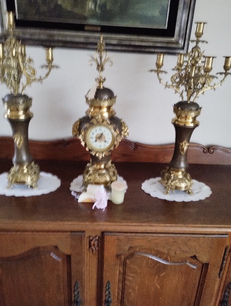 ANTIEKE SCHOUWGARNITUUR, Enlèvement ou Envoi