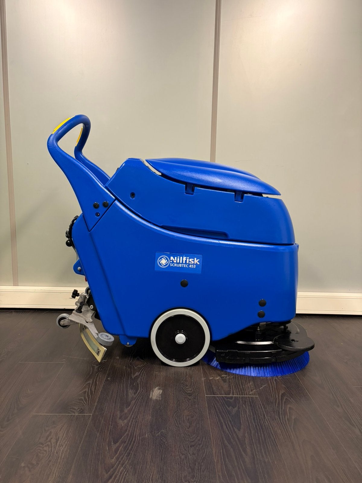 Schrobmachine | Nilfisk 453 | Nieuw accupakket, Ophalen of Verzenden