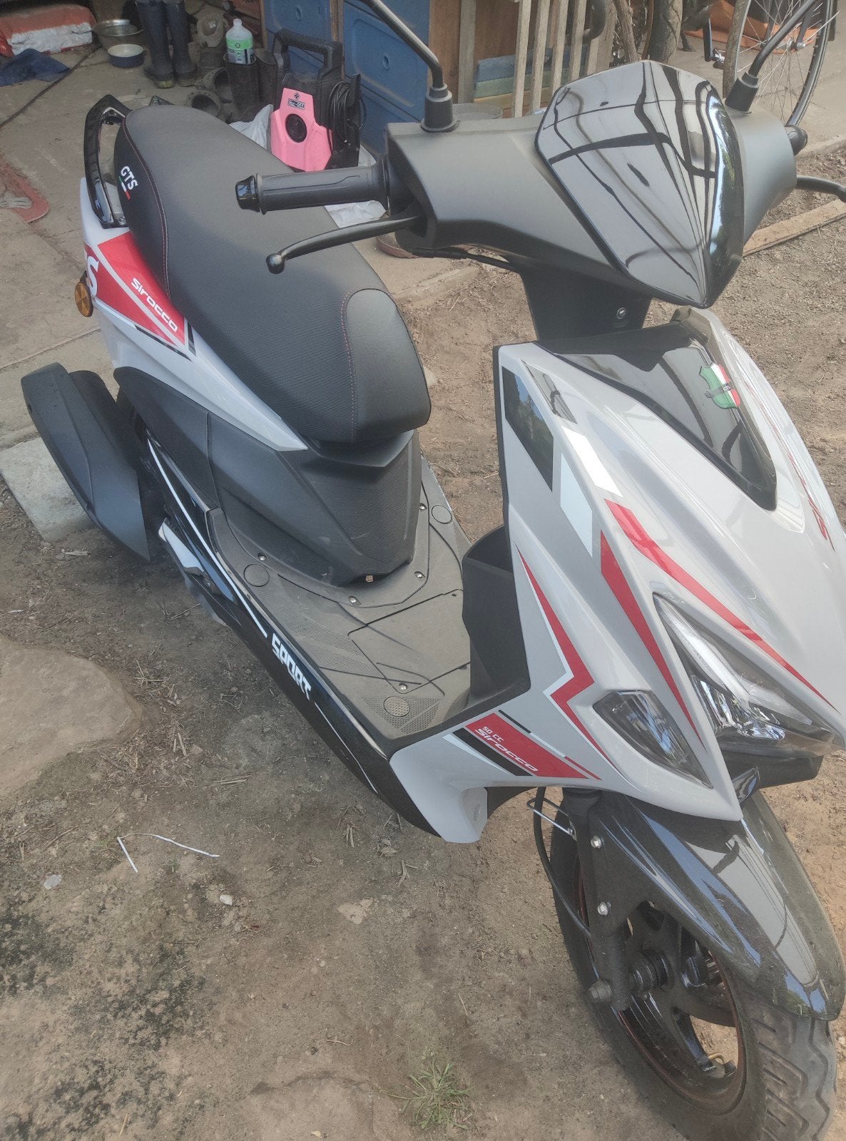 Gts sirocco grey sport 50cc, Vélos & Vélomoteurs, Enlèvement