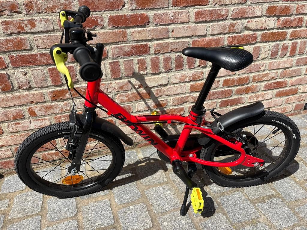 B-twin Decathlon 900 ALU kinderfiets 16 inch als nieuw, Fietsen en Brommers, Ophalen, Zo goed als nieuw, 16 tot 20 inch, B-twin