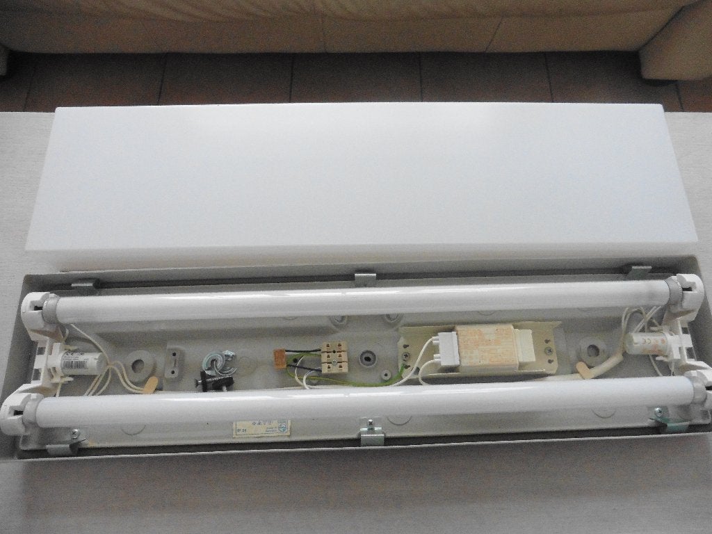 Plafondlamp met 2 TL buizen van 20 watt, merk PHILIPS, Ophalen, Beige, Zo goed als nieuw, Plafondlamp