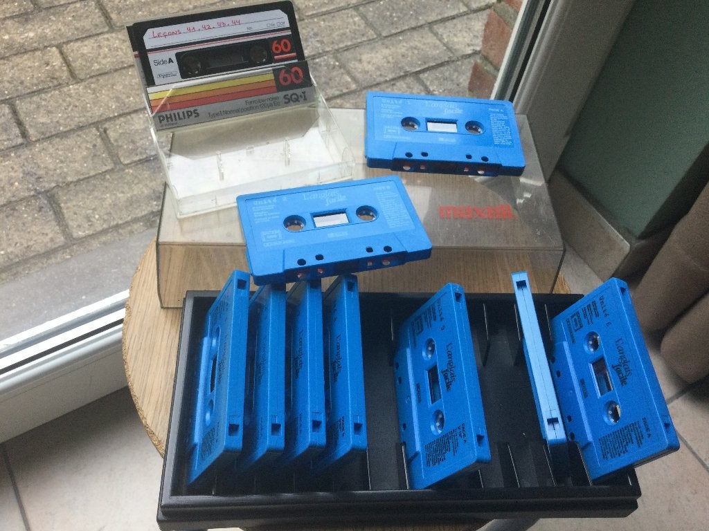 CASSETTES"ATLAS"L'ANGLAIS FACILE, Antiquités & Art, Antiquités | Autres Antiquités, Enlèvement ou Envoi