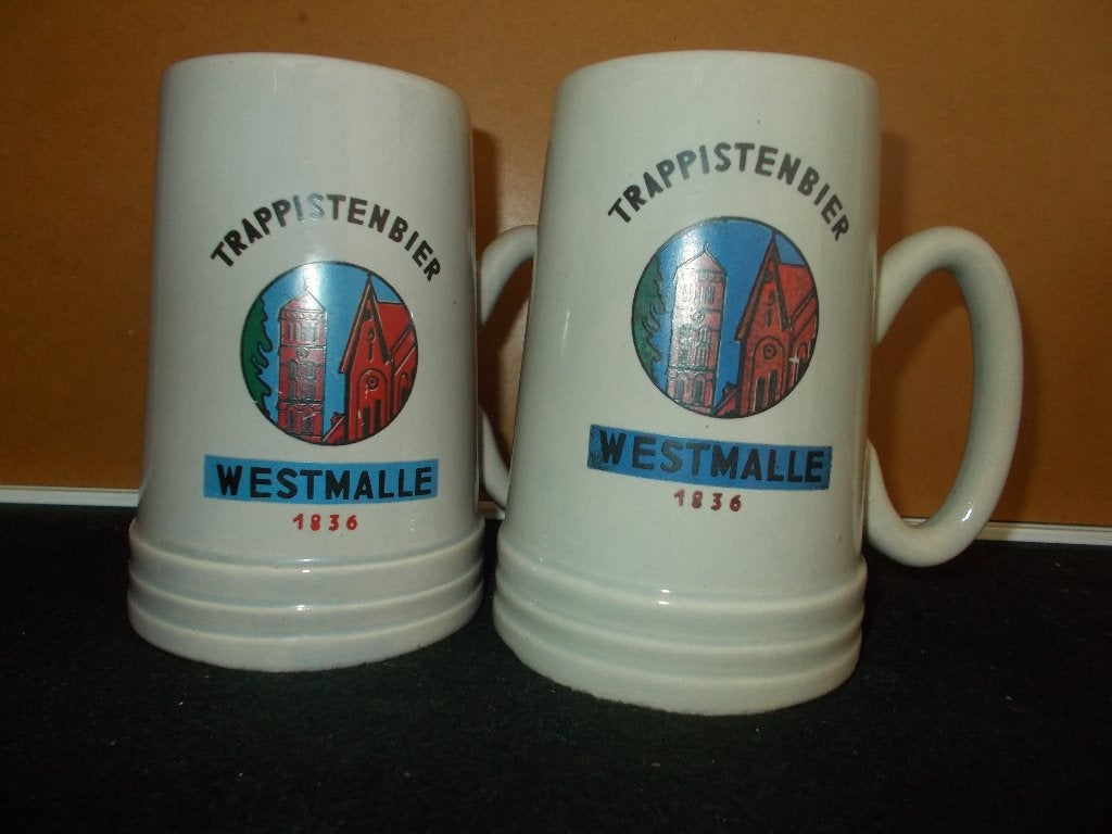 WESTMALLE Trappistenbier - 2 grijze ceramic bierpotten 50cl., Verzamelen, Ophalen, Gebruikt, Pul(len), Overige merken