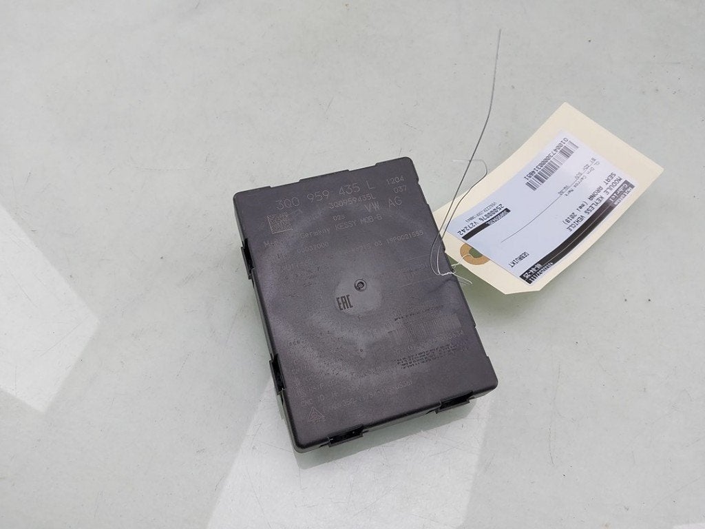 MODULE VÉHICULE SANS CLÉ Seat Arona (KJX) (01-2017/-), Seat Deutschland GmbH, Service@seat.de, Utilisé, Seat