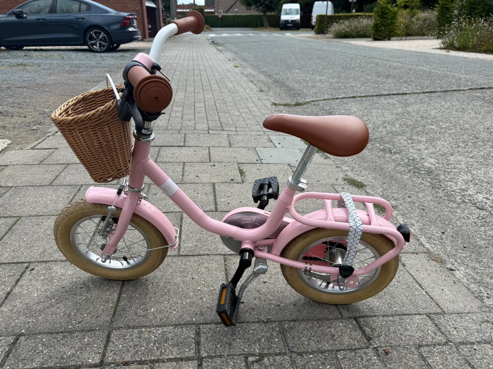 Roos eerste kinderfietsje (puky) 12 inch, Fietsen en Brommers, Fietsen | Kinderfietsjes, Ophalen, Gebruikt, Terugtraprem, Minder dan 16 inch