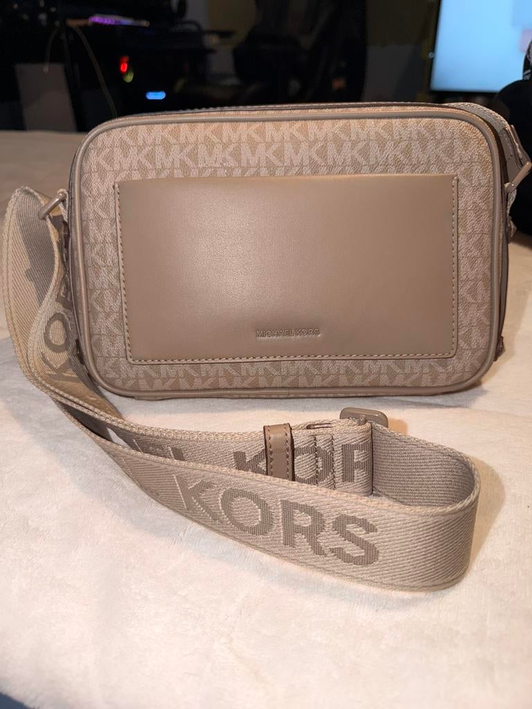 Michael Kors tas, Handtassen en Accessoires, Ophalen, Zo goed als nieuw