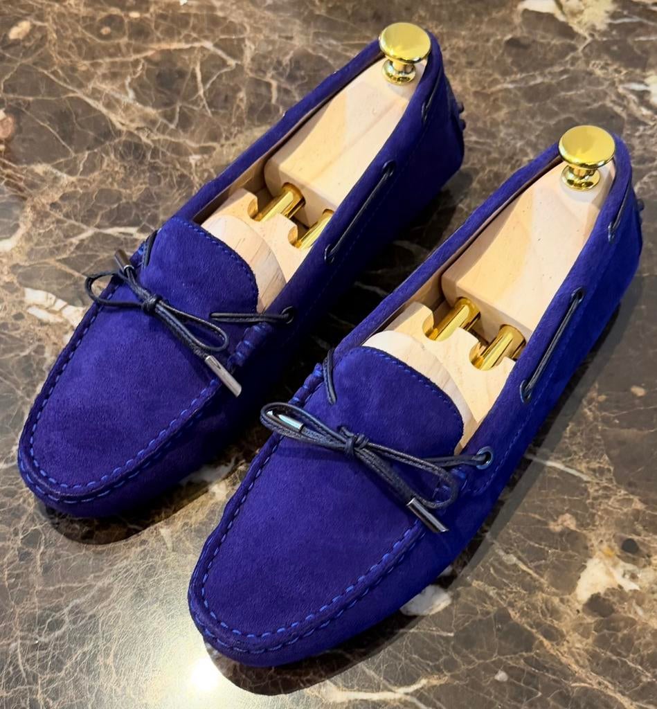Tod's Gommino Loafers Driving Shoes Lila Suède maat 38.5, Ophalen of Verzenden, Gedragen, Overige kleuren, Instappers