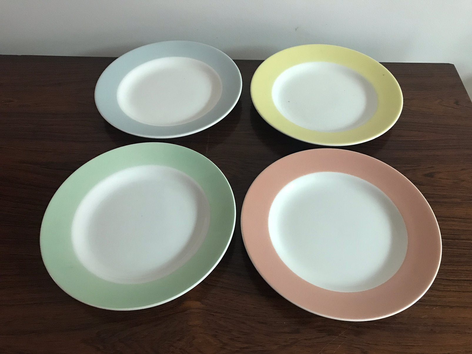 Boch Set van 4 ontbijt dessert borden bordjes pastel rand, Antiek en Kunst, Ophalen of Verzenden