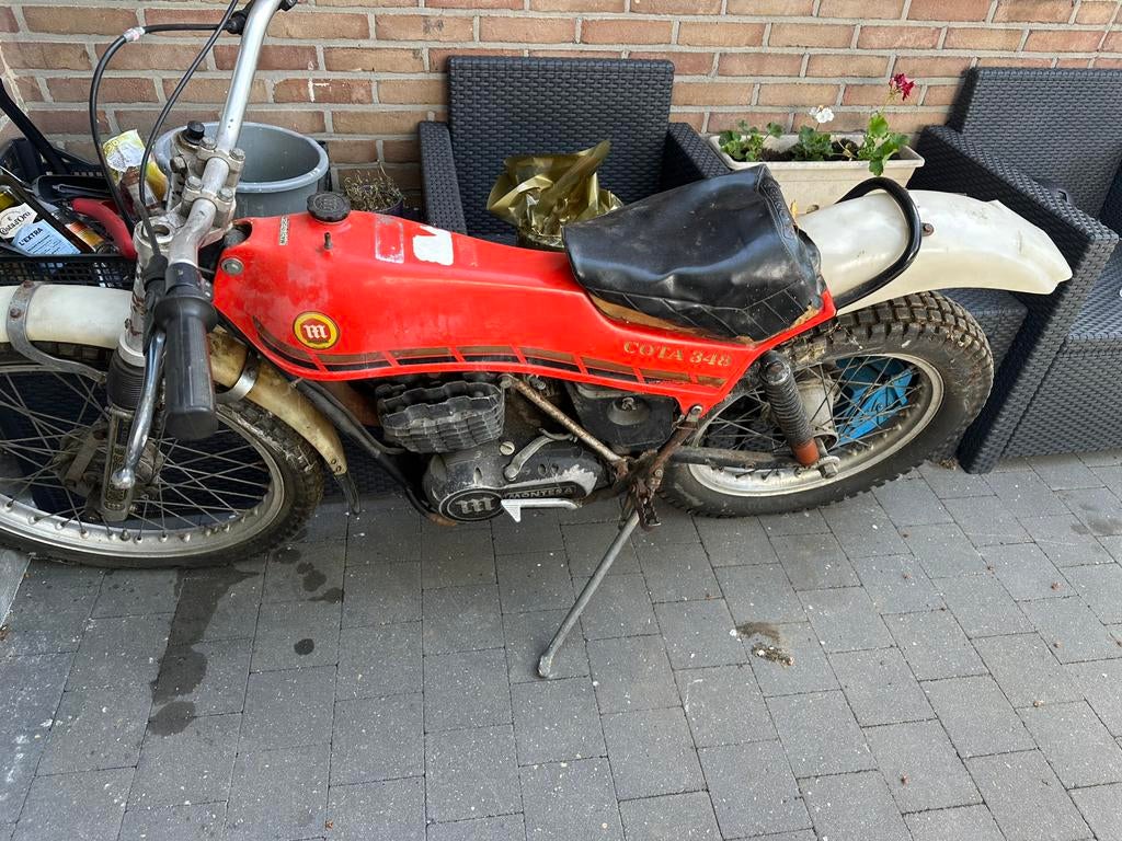 Moto COTA 348, Motoren, Ophalen