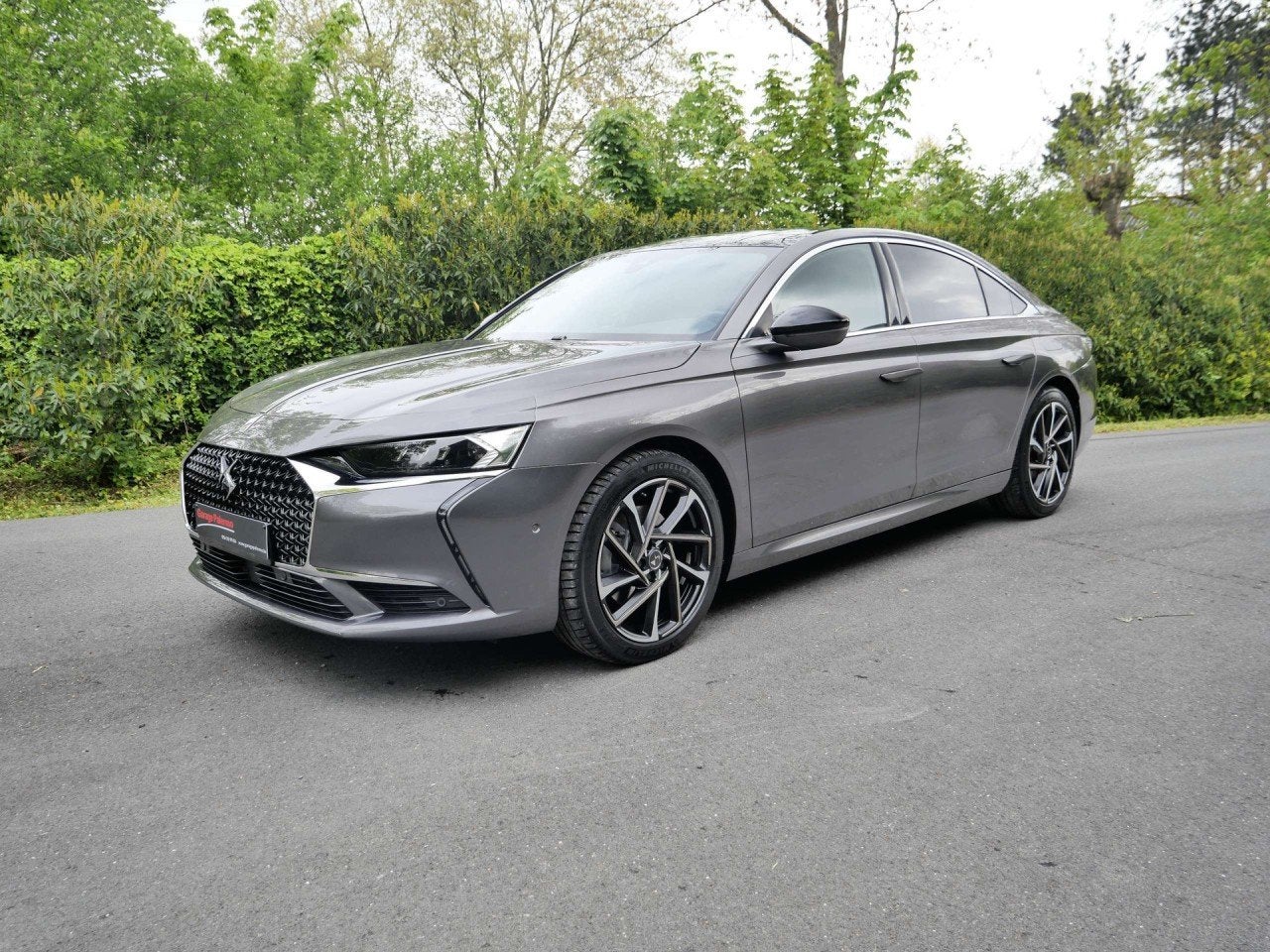 DS Automobiles DS 9 PHEV 250 PK Rivoli +Garantie tot 60ste m, Auto's, DS, 4 deurs, Gebruikt, Zwart, 4 cilinders
