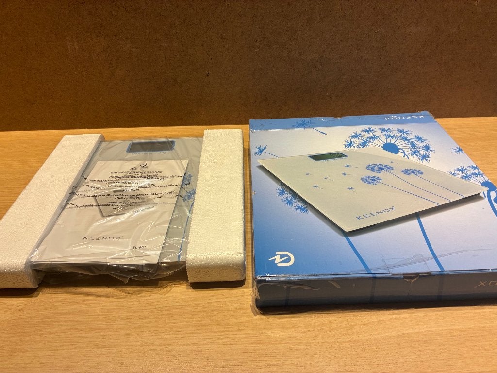 Personenweegschaal Keenox - nieuw, nooit gebruikt, Ophalen, 100 kg of meer, Zo goed als nieuw, Personenweegschaal