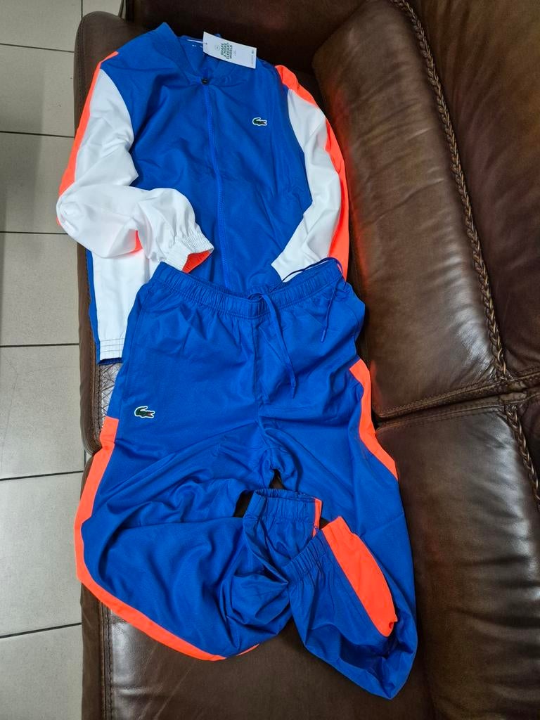 Survêtement training lacoste Taille 3 S NEUF 120€, Neuf, Lacoste, Général, Enlèvement