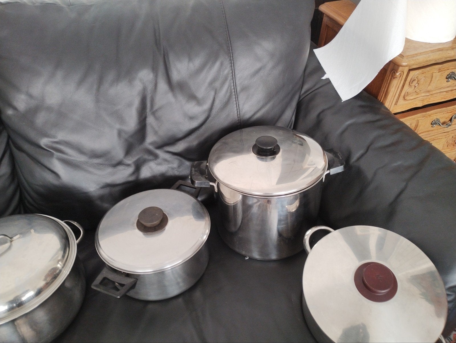 10 Pots for sale ( selling as a lot), Huis en Inrichting, Keuken | Potten en Pannen, Gebruikt, Kookpan, Aluminium, Ophalen