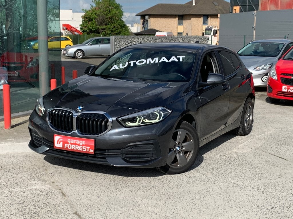 Bmw 1 118 i 100kw Automaat, Auto's, Euro 6, Zilver of Grijs, Navigatiesysteem, 1499 cc