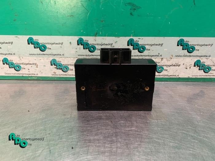 Module verrouillage central des portes d'un Volkswagen Polo, Autos : Pièces & Accessoires, Volkswagen, -, 3 mois de garantie, Utilisé