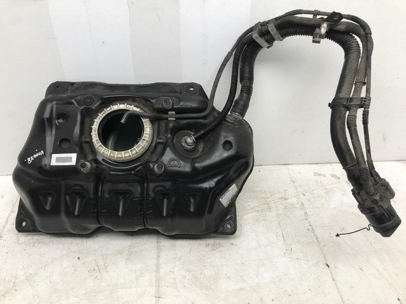TANK Subaru Trezia (01-2011/-), Gebruikt, Subaru